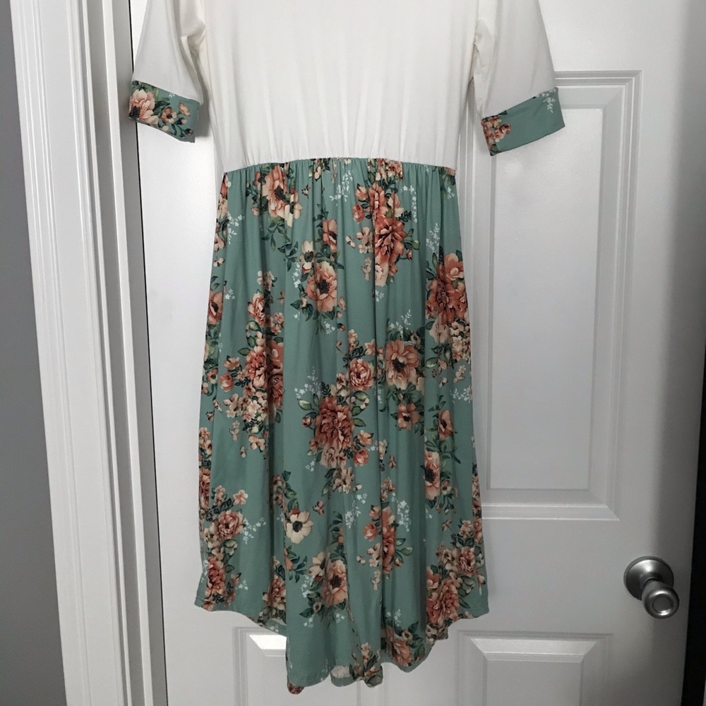 Floral Dress - Picture 4 of 4